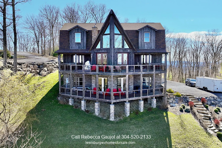 Rental Property for Sale Barnhouse Retreat at Caldwell WV....